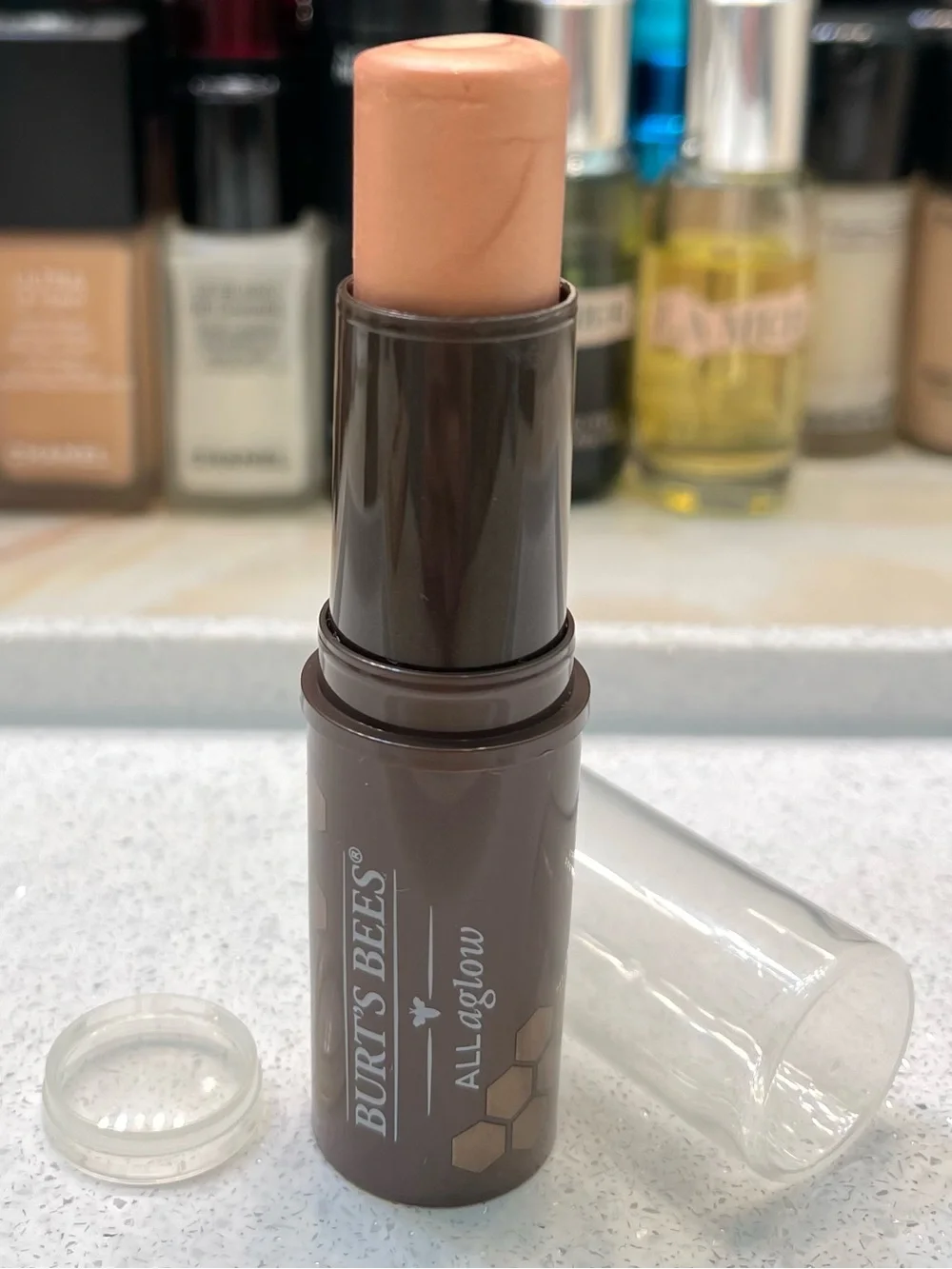 Burt’s Bees ~ ‘1605 GOLDEN SHIMMER’ ~ ALL Aglow Bronzer Stick ~ Full Size